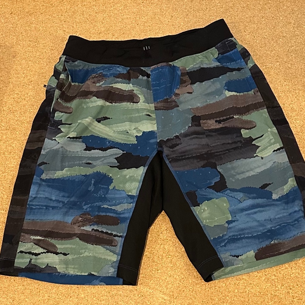 T.H.E. Linerless Short 9", Men's Sz L